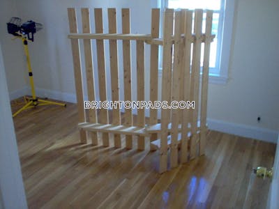 Brighton 3 Beds 2 Baths Boston - $4,500
