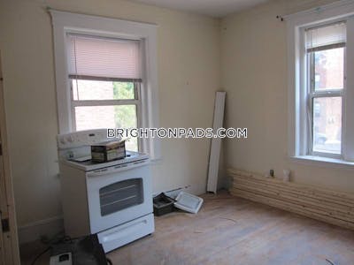 Brighton 3 Beds 1 Bath Boston - $4,750