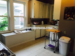 Medford 5 Bed 2 Bath MEDFORD Tufts - $3,625