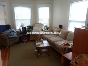Medford 2 Beds 1 Bath Wellington - $2,100