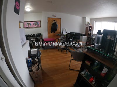 Mission Hill 2 Beds 1 Bath Boston - $3,000 No Fee