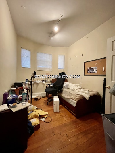 Brookline 3 Beds Brookline  Boston University - $4,900