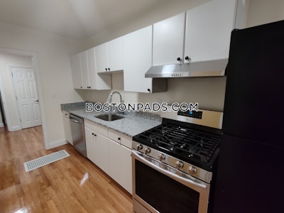 South Boston 3 Beds 1 Bath Boston - $4,200 50% Fee