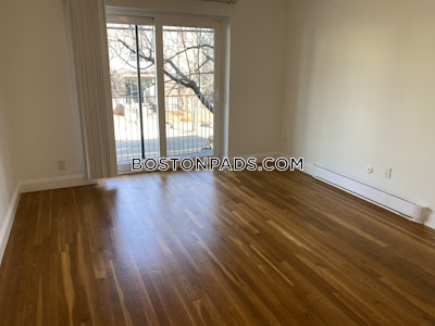 Malden 1 Bed 1 Bath MALDEN $2,200 - $2,100 No Fee
