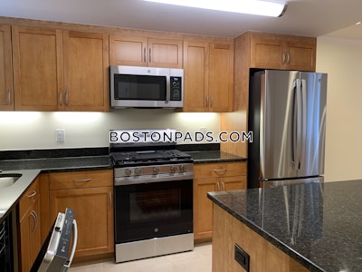 West Roxbury 2 Bed 1 Bath BOSTON Boston - $3,645 No Fee