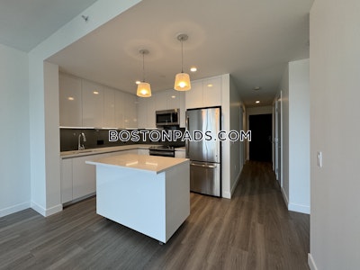 West End 1 Bed 1 Bath + Den Boston - $7,919