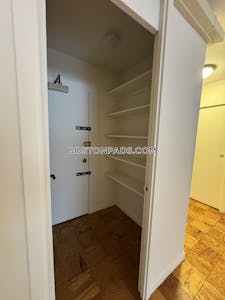 Brookline 3 Bed 2 Bath BROOKLINE- BOSTON UNIVERSITY $4,300 Boston University - $4,300