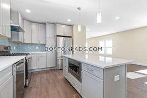 Medford 7 Beds 6+ Baths  Medford Square - $6,250