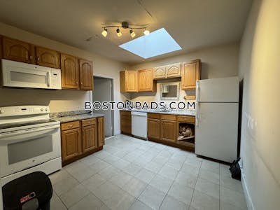 Allston 2 Beds 1 Bath Boston - $2,975