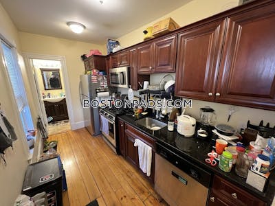 Cambridge 3 Bed 2 Bath CAMBRIDGE  Porter Square - $3,450