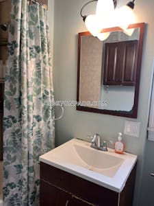 Brookline 2 Bed 1 Bath BROOKLINE- BROOKLINE VILLAGE $3,500 Brookline Village - $3,500