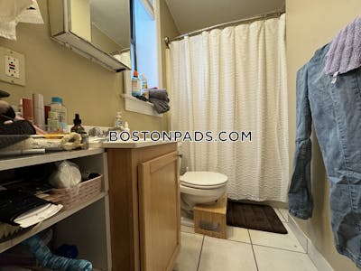 Allston Great 1 bed, 1 bath available now on Highgate St in Allston Boston - $2,625 No Fee
