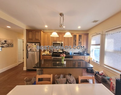 Mission Hill 4 Bed, 2 Bath Unit Boston - $6,275 50% Fee