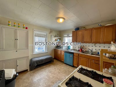 Brighton 3 Bed 1 Bath BOSTON Boston - $3,000 No Fee