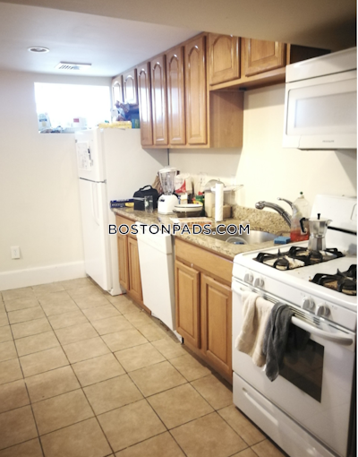 Mission Hill 3 Beds 1 Bath Boston - $4,600