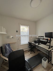 Cambridge 3 Bed, 1.5 Bath Unit  Kendall Square - $3,800