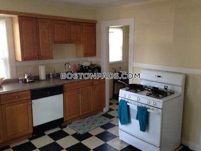 Brighton 3 Bed 1 Bath BOSTON Boston - $3,000 No Fee