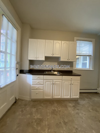 Cambridge 1 Bed 1 Bath  Harvard Square - $3,000