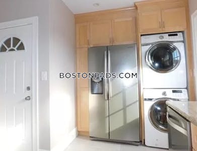 Roslindale 3 Beds 1 Bath Boston - $1,463 No Fee