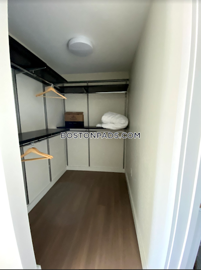 Back Bay 1 Bed 1 Bath Boston - $4,950