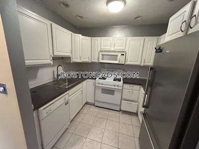 South Boston 3 Beds 2 Baths Boston - $4,000 No Fee