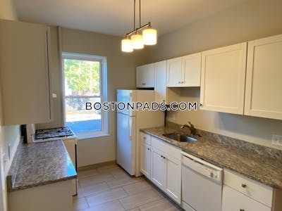 Allston 5 Beds 2 Baths Boston - $6,800