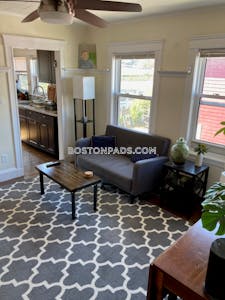 Medford 3 Beds 1 Bath  Tufts - $4,050