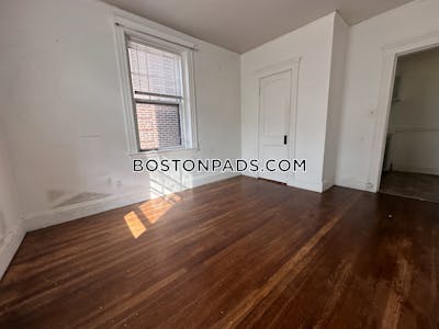 Brookline 1 Bed 1 Bath BROOKLINE- COOLIDGE CORNER $2,600 Coolidge Corner - $2,600