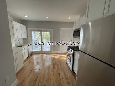 Cambridge Renovated Modern 2BD 1BA Somerville Apartment  Porter Square - $4,145