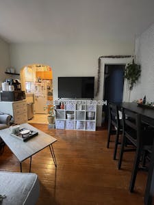 Brookline 2 Bed 1 Bath BROOKLINE- WASHINGTON SQUARE $2,700 Washington Square - $2,700