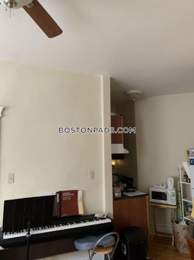 Northeastern/symphony Studio 1 Bath Boston - $2,550 No Fee