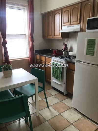 Allston/brighton Border 1 Bed 1 Bath Boston - $2,150 No Fee