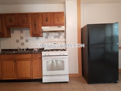 Fort Hill 3 Beds 1 Bath Boston - $2,850