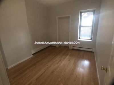 Jamaica Plain 3 Bed 1.5 Bath BOSTON Boston - $3,900 No Fee