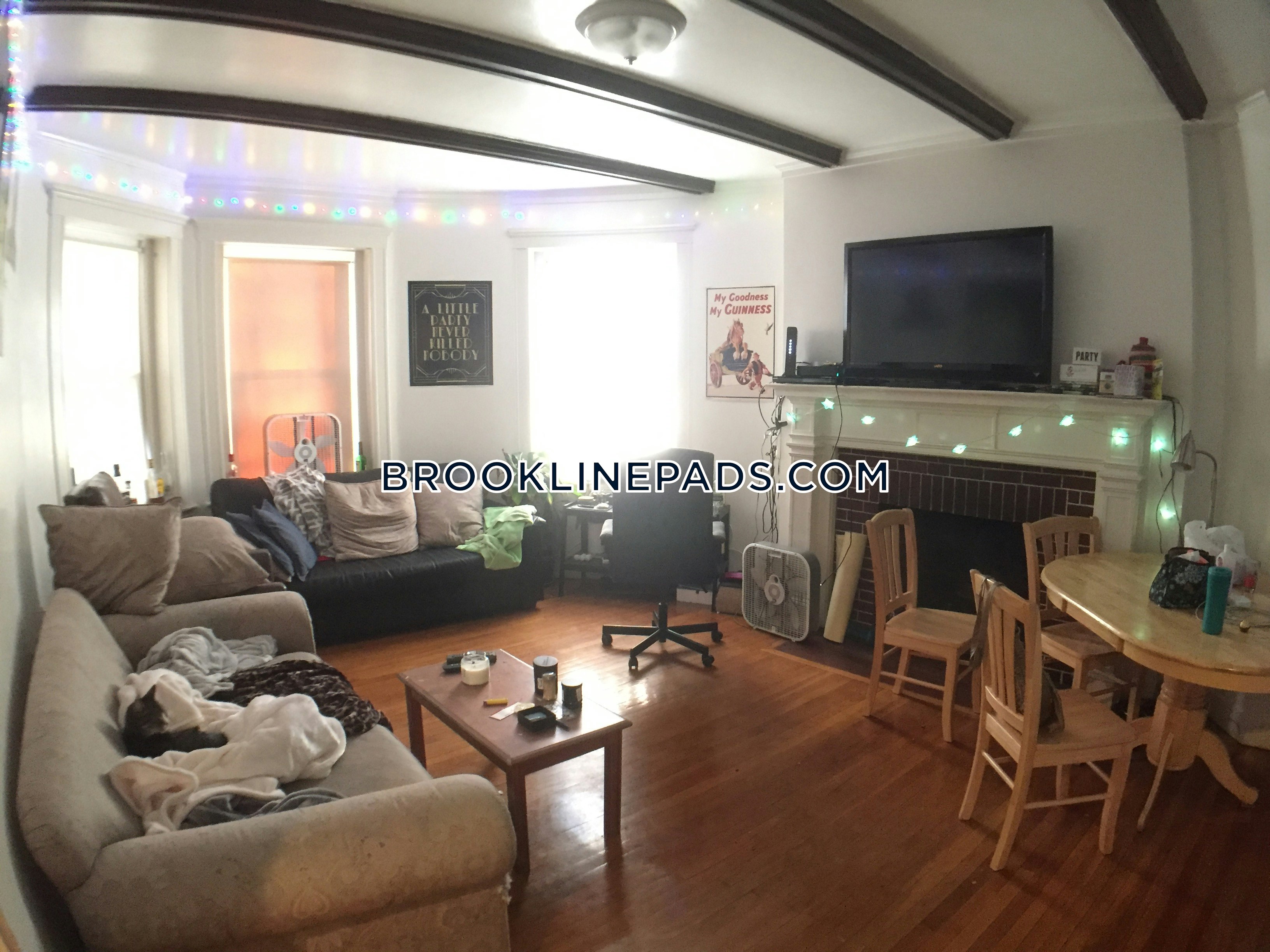 Brookline Apartment For Rent 4 Bedrooms 2 Baths Boston University 4 050
