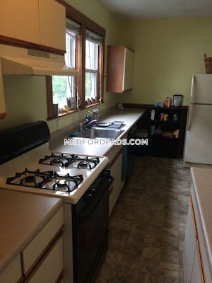 Medford Lovely 3 Beds 1 Bath Tufts - $3,000