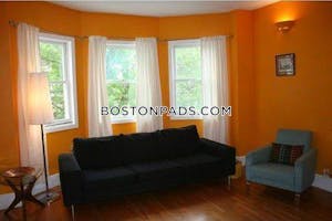 3 Beds 2 Baths - Somerville - Magoun/ball Square $3,600