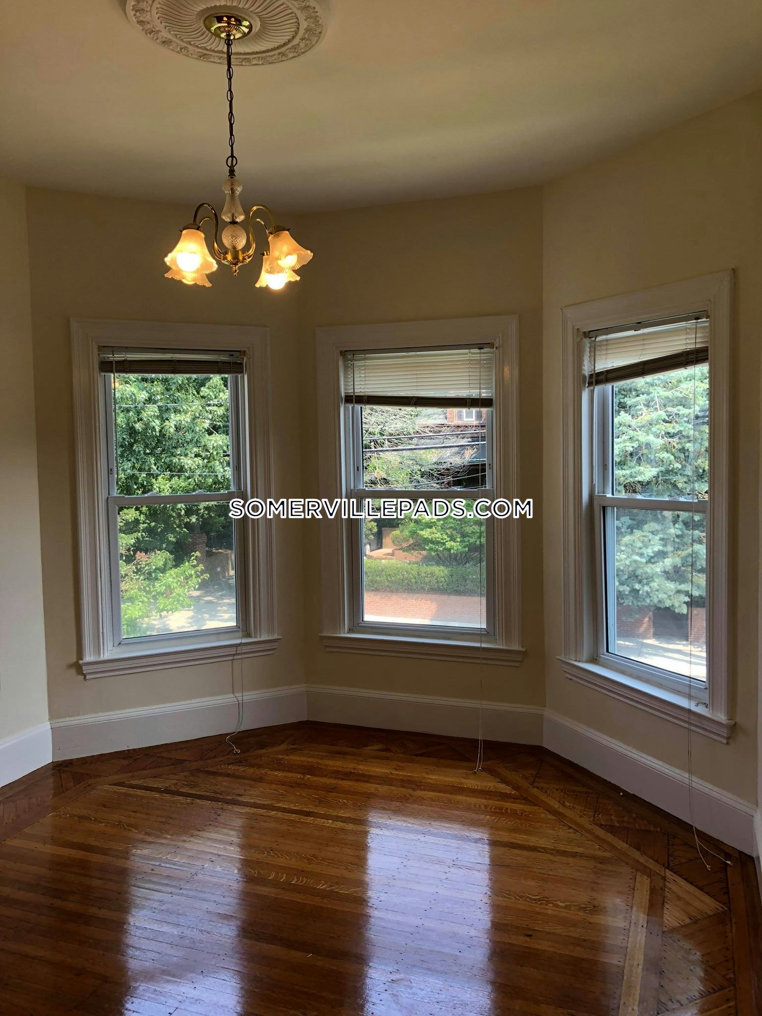2 Beds 1 Bath - Somerville - Spring Hill $2,300