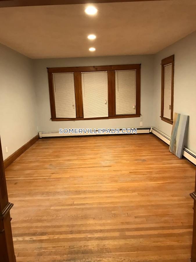 5 Beds 2 Baths - Somerville - Winter Hill $3,500