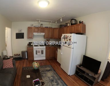 Brighton Nice 1 Bed available 2/1 on Commonwealth Ave in Brighton Boston - $2,400