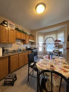 Roxbury 3 Beds 1 Bath Boston - $2,675 No Fee