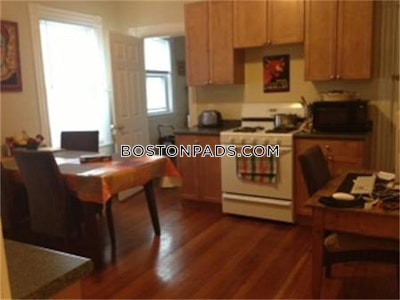 Brookline 4 Beds 1 Bath  Chestnut Hill - $4,000