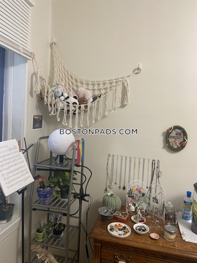 Medford Studio 1 Bath  Wellington - $1,700