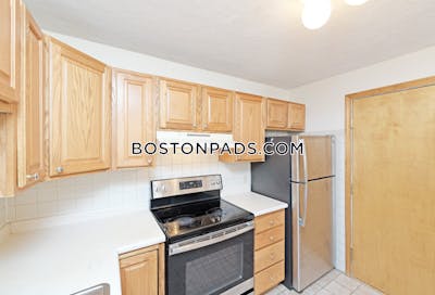 Newton Apartment for rent 2 Bedrooms 1 Bath  Auburndale - $2,900