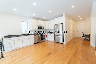 Dorchester 3 bedroom 2 baths in BOSTON Boston - $3,550 No Fee
