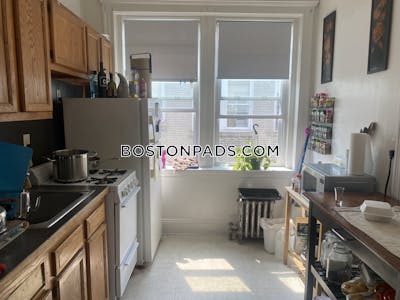 Brighton 1 Bed 1 Bath Boston - $2,475 No Fee