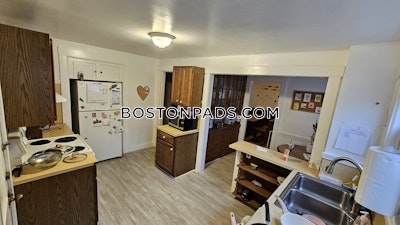 Brighton 3 Beds 1 Bath Boston - $5,200